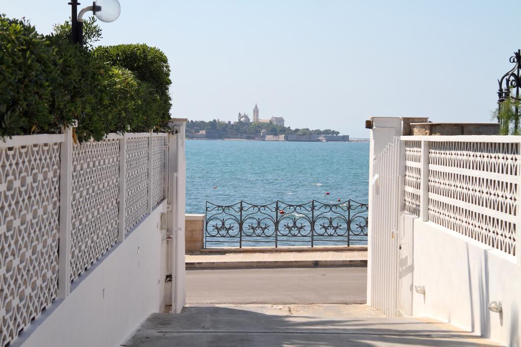 La Bella Trani - Suites And B&B Екстер'єр фото