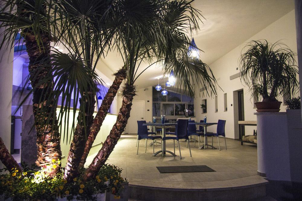 La Bella Trani - Suites And B&B Екстер'єр фото